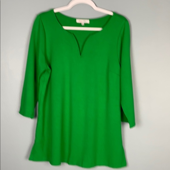 🎉HP🎉 3/4 Sleeve Round Neck top with Slit Detail - Picture 3 of 6